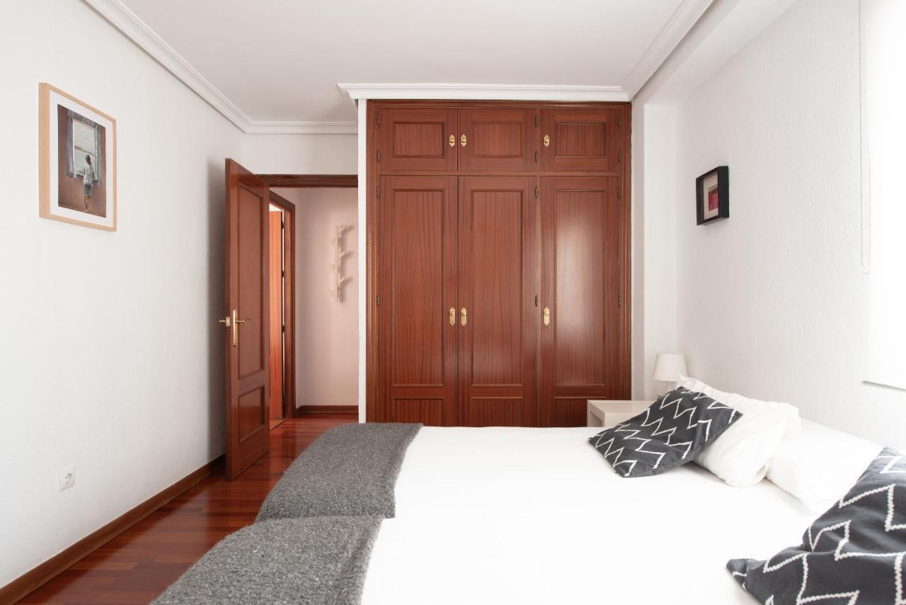 סביליה Calle San Jacinto, 57 Apartamento מראה חיצוני תמונה