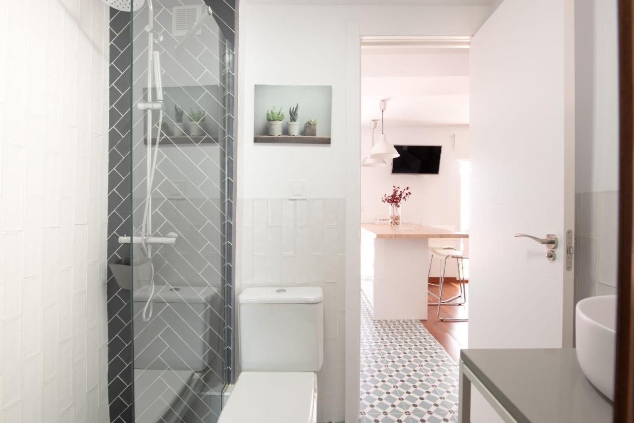 סביליה Calle San Jacinto, 57 Apartamento מראה חיצוני תמונה